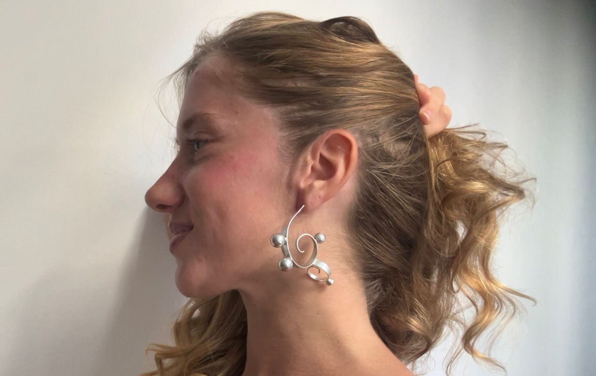 Mono Earring Equador